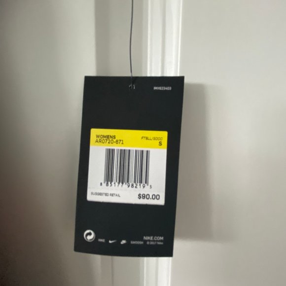 Women's Portland Thorns Jersey- Small - Picture 4 of 4